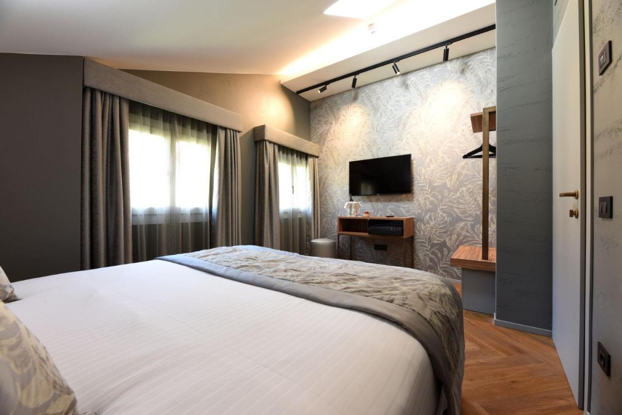 Rosa Salva Suites Венеция Экстерьер фото